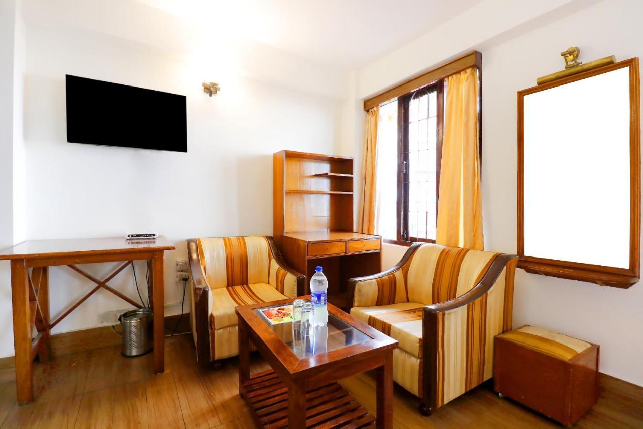 Oyo 45337 Hotel Woodland Шимла Экстерьер фото